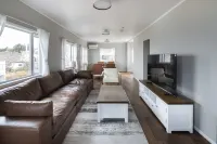 [Awaji Island, Nojima Ezaki] 270 degree ocean view | Maximum 12 people, quiet location  otelleri