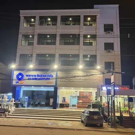 Nakhone champa Hotel Отели в г. Паксе