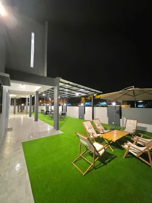 Entire Vacation House In Sitiawan Hotéis em 