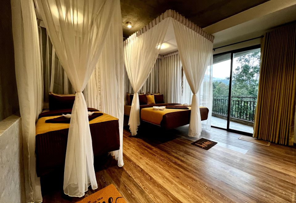 山景豪华三人间