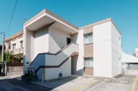 Free 7-Seater Car | Airport Transfer / Sunstone Residence 2F