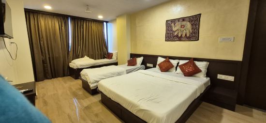 Hotel Raj Inn