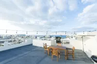 OFF THE WALL LODGE