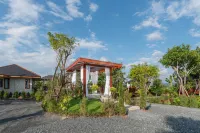 The garden pool villa resort at doisaket
