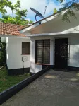 Diani Reef Beach Hive 1 - 350m to the beach のホテル