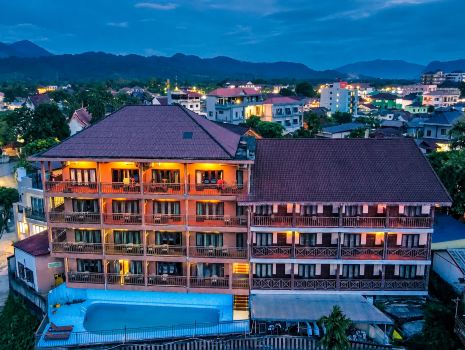 Mountian River View Hotel