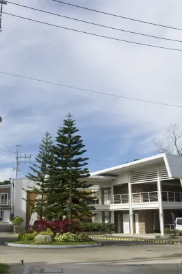 Verdant Villas
