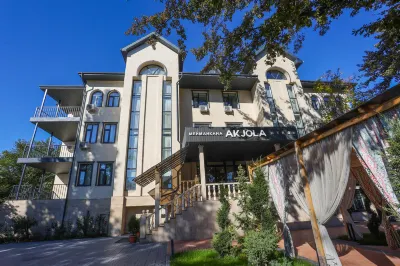 Akjola Hotels in 