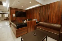 Nakheel Suites Hotel a 