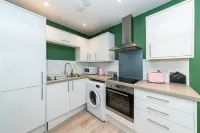 IBEX HOUSE | Free parking 2Bed Fully equipped Flat