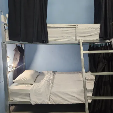 Kai Lions International Capsule Hostel Pakse Отели в г. Паксе