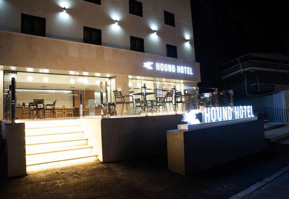 호텔 실내 분석