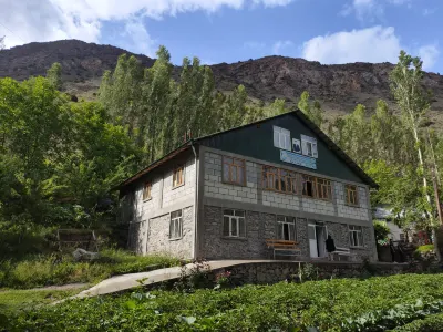 Jumaboy Guesthouse Hotel di 