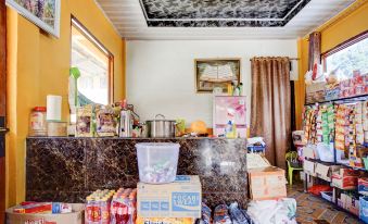 SUPER OYO 3702 Homestay Bougenville Syariah - Housity