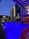 4BR 16pax LYL Jaccuzi Private Pool House ipoh Hotéis em 