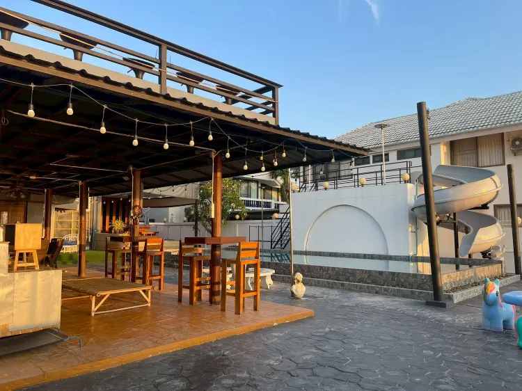 ห้องดีลักซ์