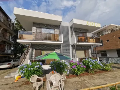 SOLO APARTMENTS Hotels in 