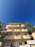 Sunlight Apartments Becici Hotel di 