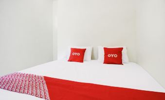 SUPER OYO 3702 Homestay Bougenville Syariah - Housity