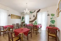 Domino Hotel