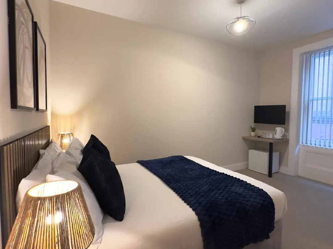 Modern Coastal Getaway With Double Bed - Bournemouth