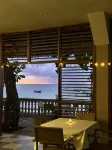 Holiday Beach Hotel