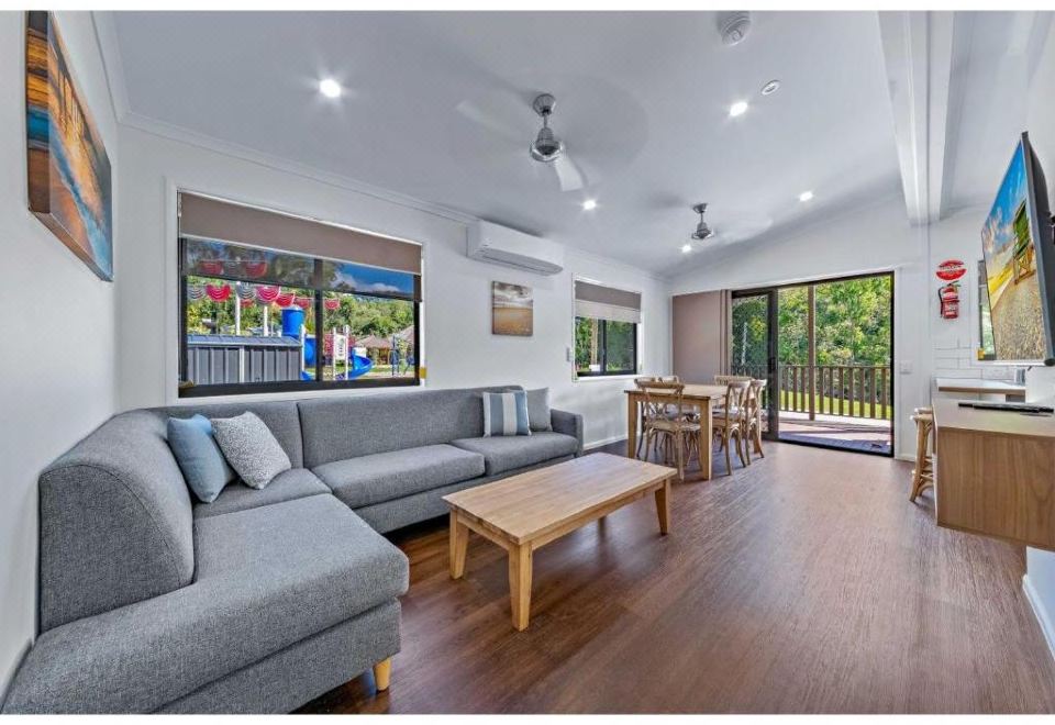 豪华2卧室小木屋-水上公园景观