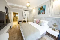 Atrium Suites Hotel