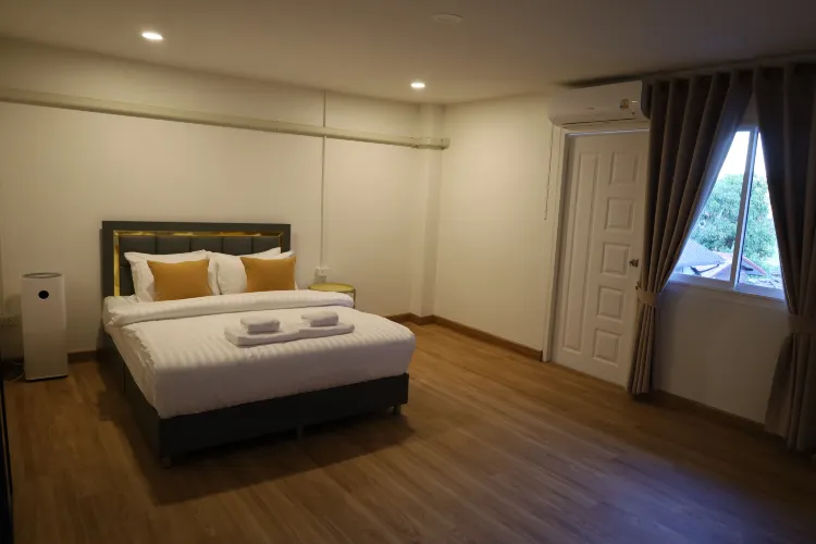 ห้องพักเตียงคู่แบบดีลักซ์ (ห้องน้ำรวม)