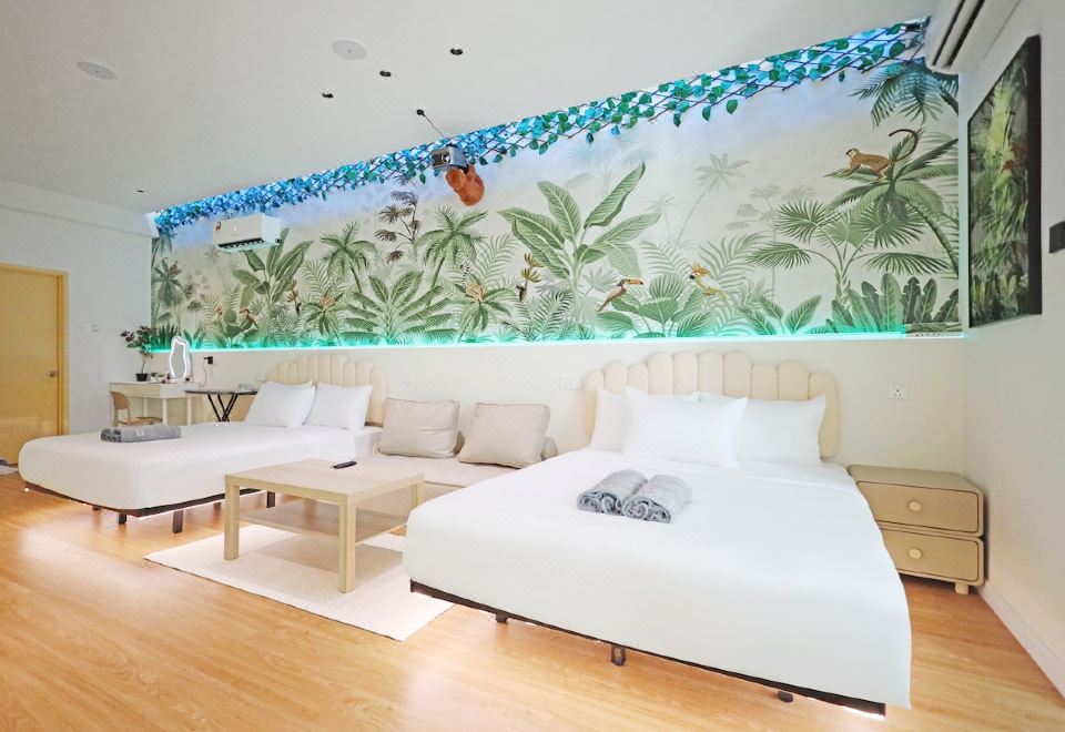 Jungle Cinema Home 4pax BathtubOne Bedroom