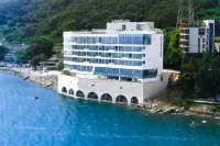 OAND:F HOTEL