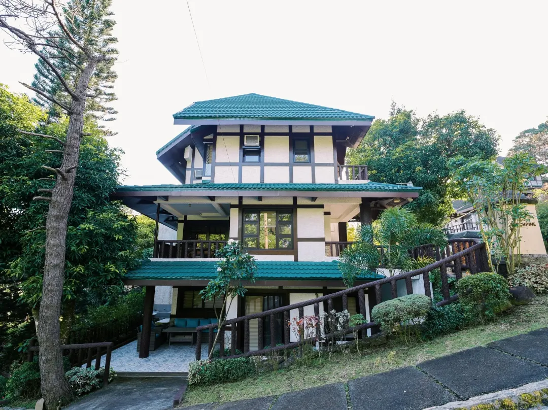 Casa Kronos Sugarpine Tagaytay - Lemery