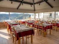 Socalcos do Douro House Hotels in Tabuaço
