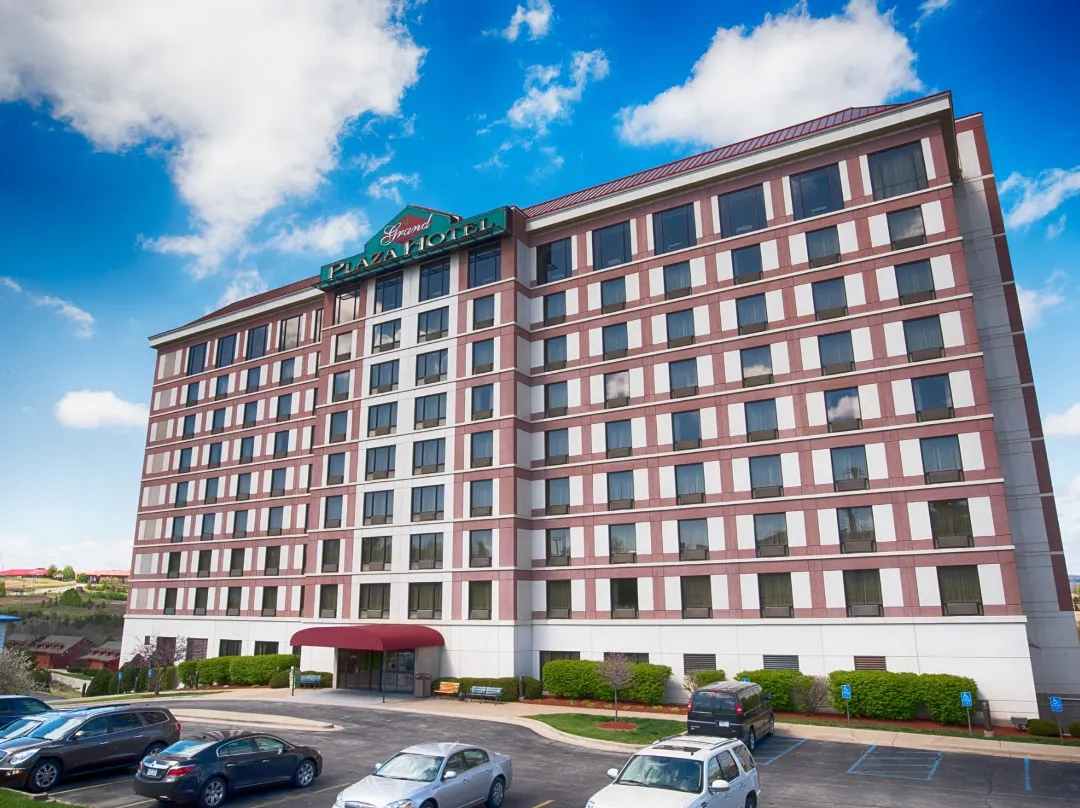Grand Plaza Hotel & Conference Center - Branson, MO