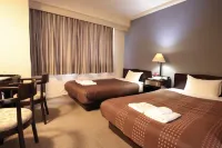 hotel frontier
