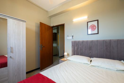 Harbor View 915 • Stylish Apartment Near Port City