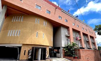 Hotel Alex Caracas - Housity