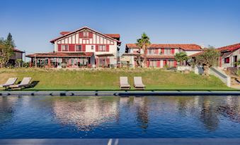 Hôtel INDARRA & SPA - Piscine - Housity