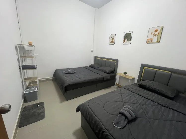 มอลลี่โฮมเบตง