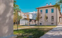 VE HOTELS ADAKALE