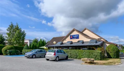 Comfort Hotel Evreux Hotels in 