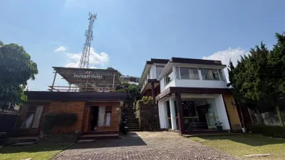 Jayagiri Inn  호텔