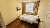 Cozy apartment in downtown Ulgii Hotele w: 