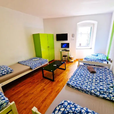 Croparadise Central Hotel dekat Old Split