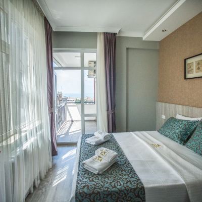 Family 3-bedroom And 1-living Room Suite Doa Suite Hotel Promo Code
