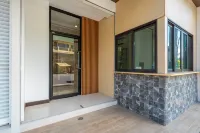 Mitsu Guesthouse, Karon Beach