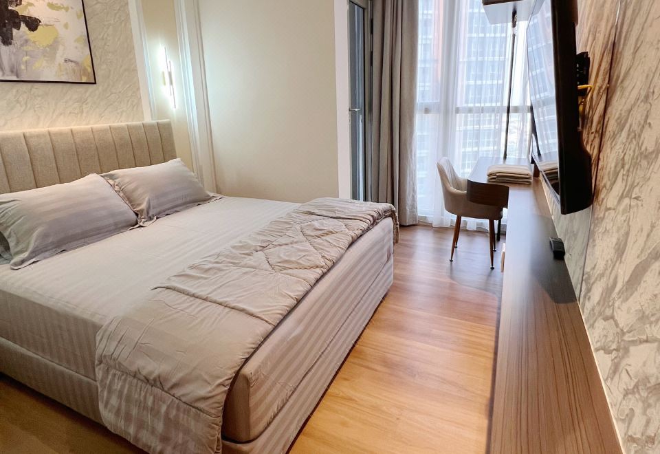 Gold Coast PIK Seaview Apartment|Deluxe 1Br Apartment|Netflix|WIFIDeluxe Suite 1-Bedroom Apartment With LivingRoom And Kitchen (Design: Modern-Classic)