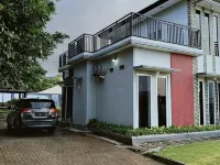 Villa Private Pool Taman Dayu Hotels in Prigen