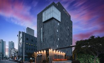 Gwangyang Harbor Bridge Hotel - Housity