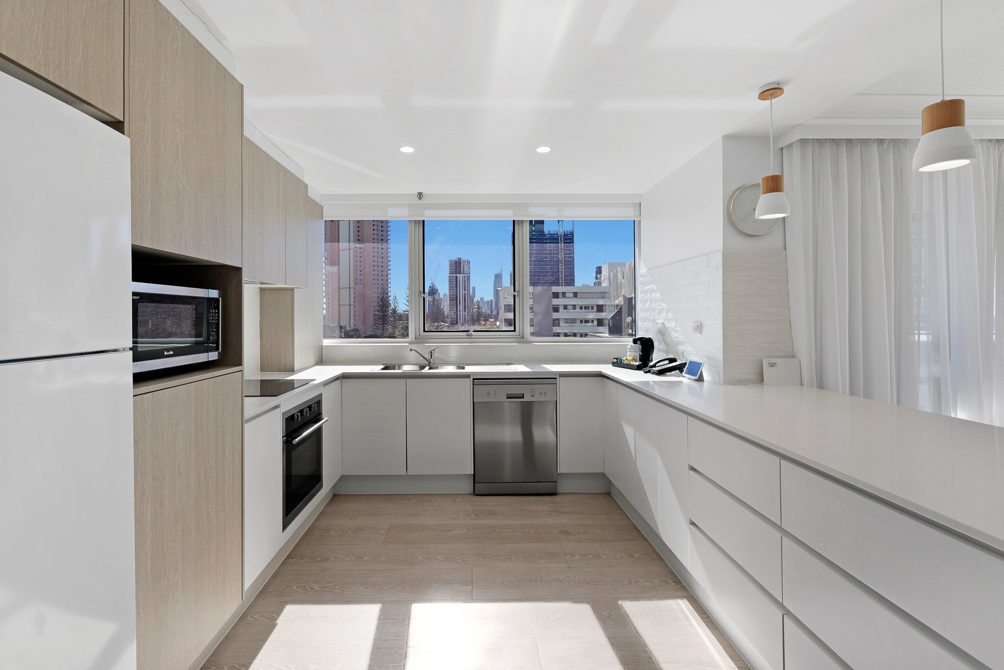 高级两卧室海景公寓